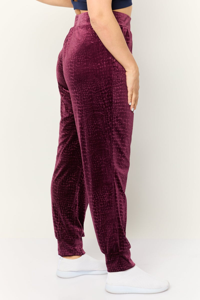 Cable & Gauge Women Textured Velvet Fleece Jogger Pants, Maroon - Image 4