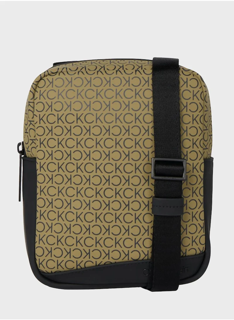 CALVIN KLEIN Rubberized Conv Reporter Mono Bag