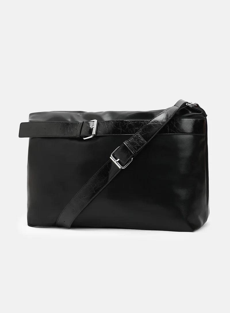 صوص هاوت The Tang-Buckle Tote Bag