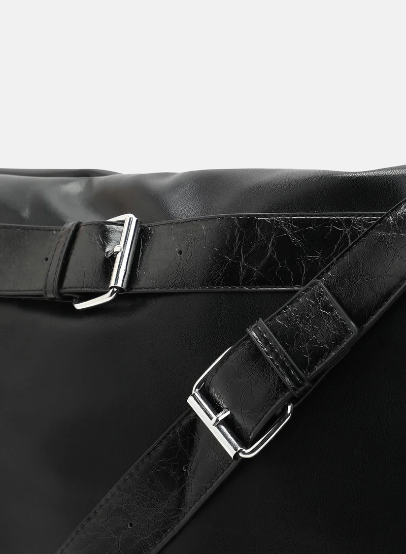 صوص هاوت The Tang-Buckle Tote Bag