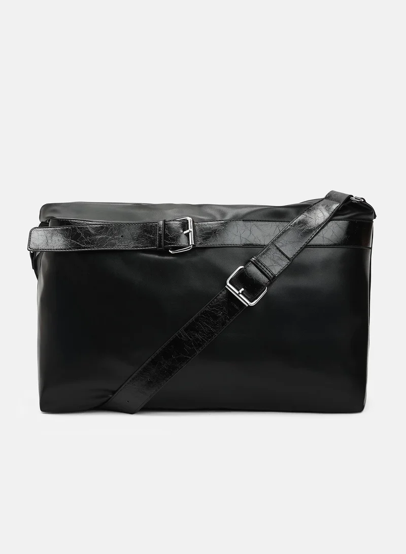 صوص هاوت The Tang-Buckle Tote Bag