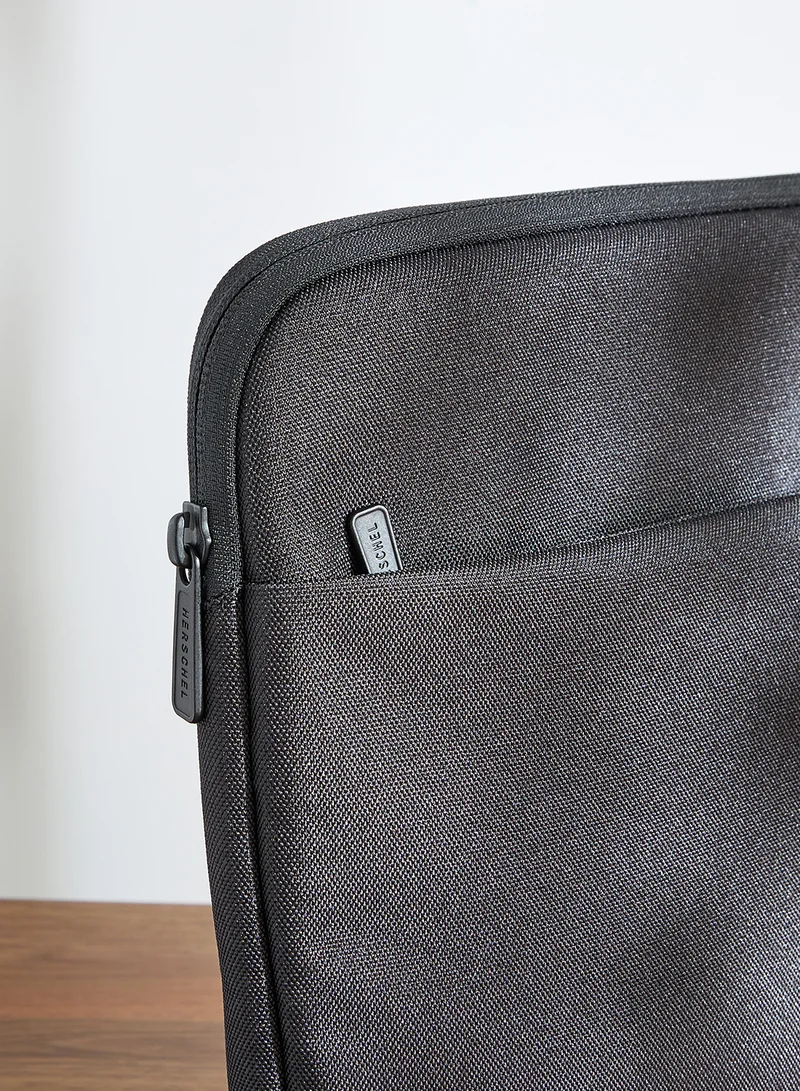 Herschel Denman 15-16 Inch Sleeve Tech