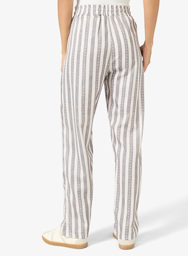 جينجر بنطلون مريح بطبعة زهور - Image 3