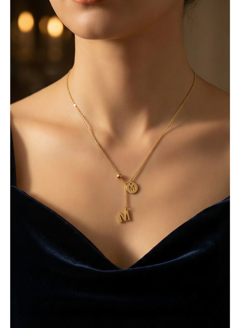 سلسلة رقيقة بحرف M للنساء - تصميم "لاريات" بقلادة مزدوجة عصرية وسلسلة قابلة للتعديل ( الاستانلستيل )