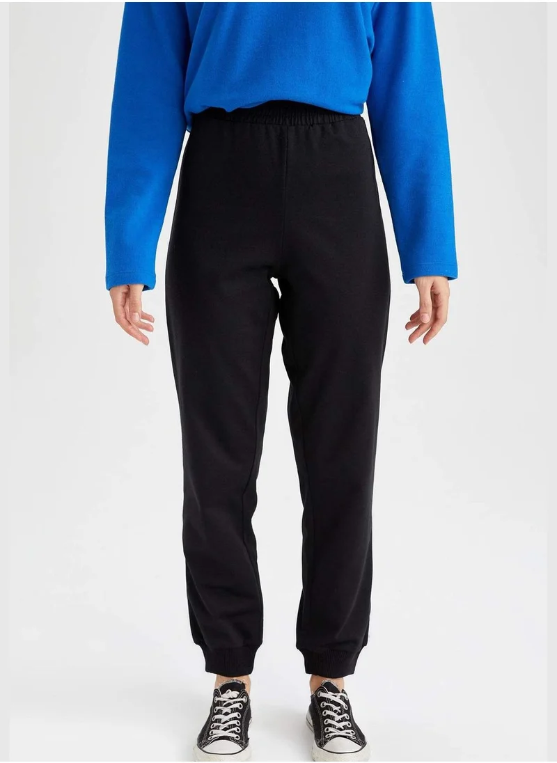 ديفاكتو Woman Relax Fit Knitted Trousers