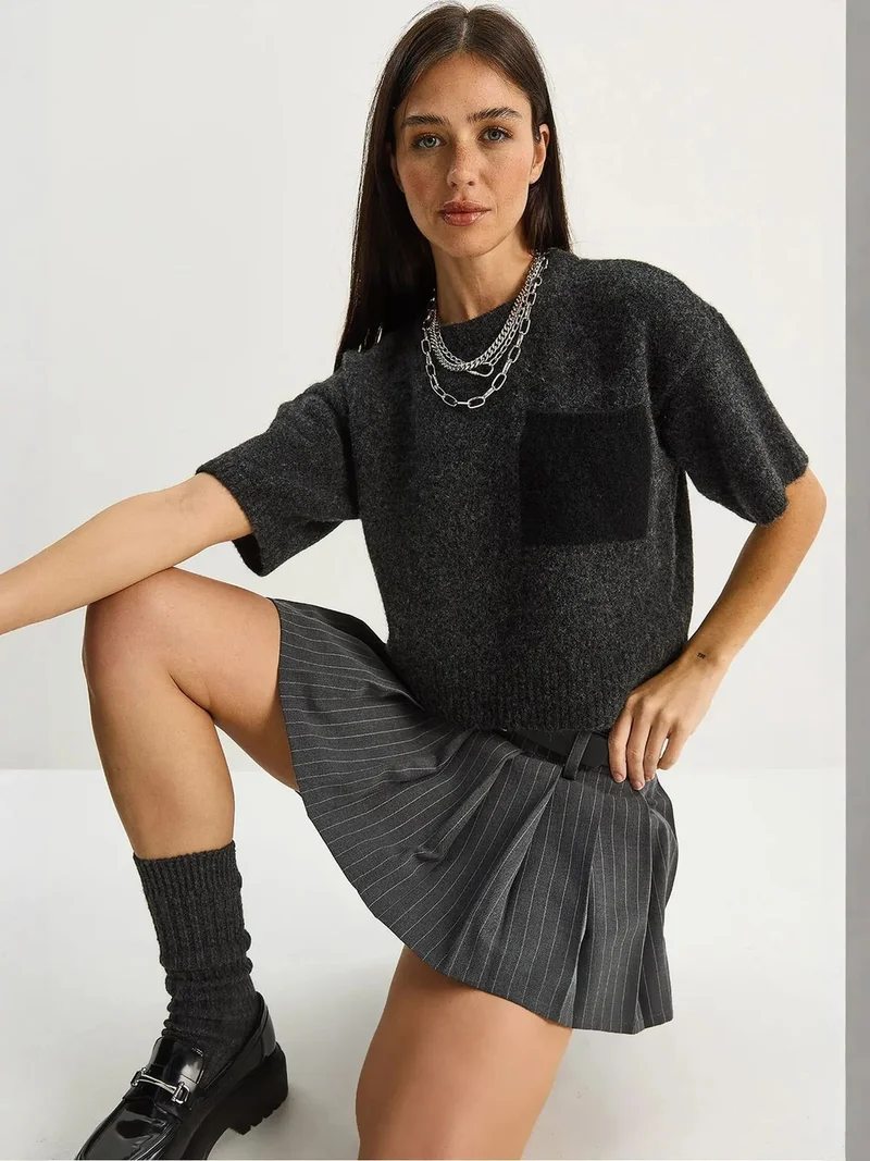 Bianco Lucci LUCCI Oversized Crew Neck Knit Sweater with Pocket