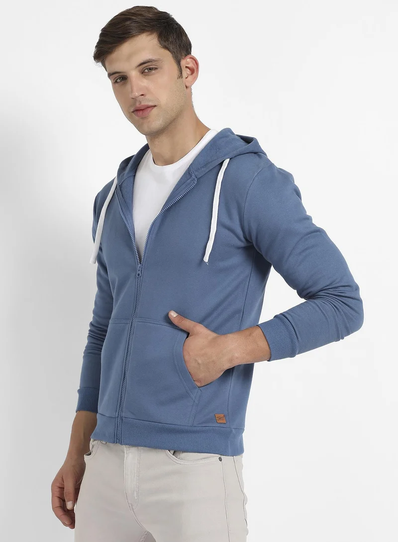 Campus Sutra Men's Azure Blue Zip-Front Hoodie With Contrast Drawstring