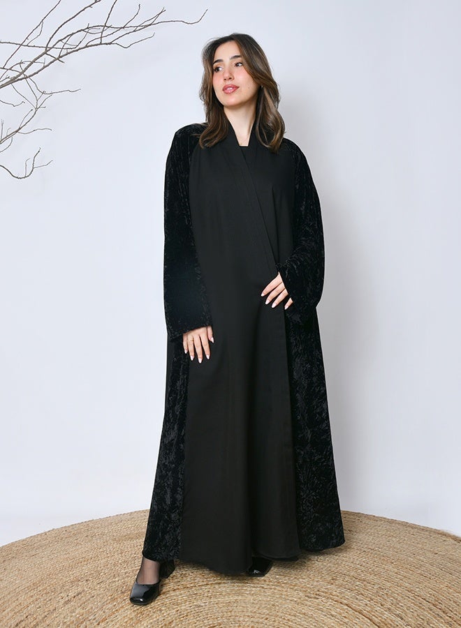 عبايات حوراء عباية شتوية سوداء مخملية فاخرة – تصميم أنيق من عبايات حوراء - Image 4