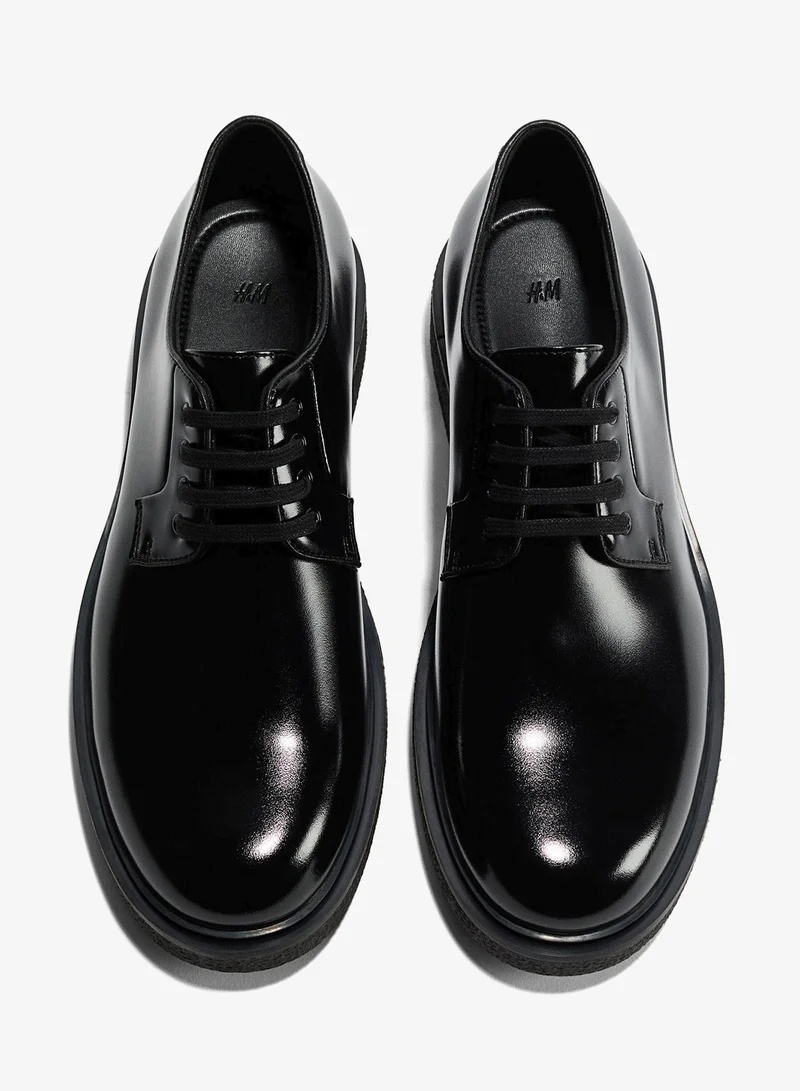 اتش اند ام حذاء بلوشر