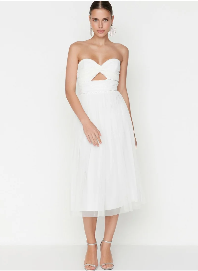 trendyol Bandeau Cut Out Detail Tulle Dress