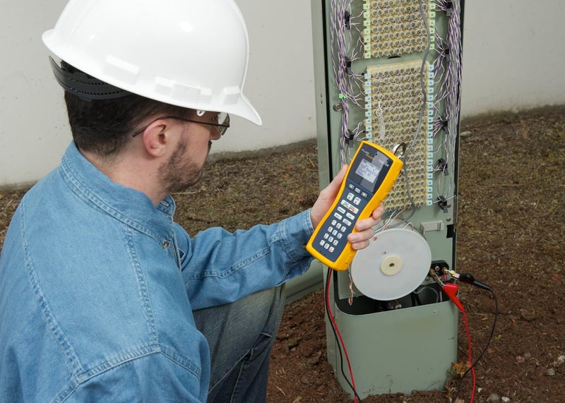 Fluke Networks TS54-A-09-TDR TS54 Pro LCD Butt-In TDR Telephone Test Set with ABN/PP - Image 4