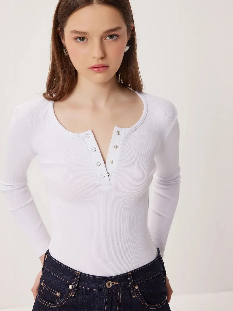 السعادة في إسطنبول ISTANBUL Slim Fit U Collar Long Sleeved Blouse
