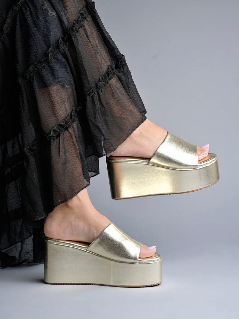 Shoetopia أحذية شوتوبيا النسائية الأنيقة بكعب ويدج عريض - أحذية صيفية مريحة وسهلة الارتداء لحفلات غير رسمية - Image 1