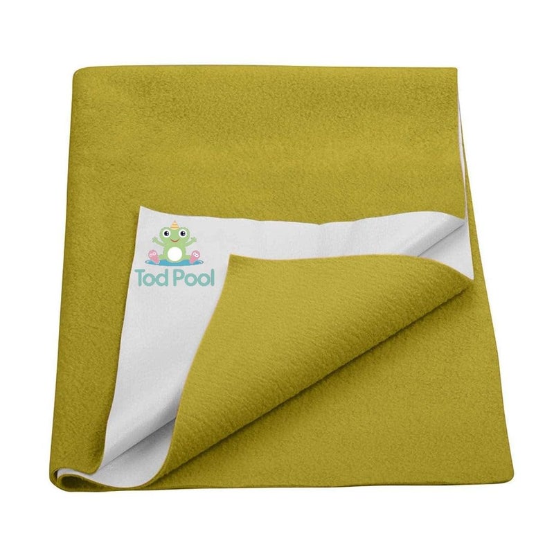 Tod PooL حامي سرير تويد بول القابل للتنفس | فليس مضاد للتقشر عالي الامتصاص قابل للغسل | ورقة مقاومة للماء سريعة الجفاف | حامي سرير للأطفال والبالغين (1، ذهبي، متوسط (70x100 سم)) - Image 1