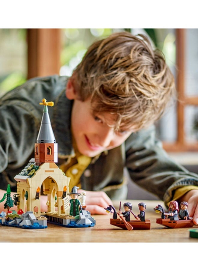 LEGO 76426 Harry Potter Hogwarts Castle Boathouse Set, Fantasy Toy For Kids, Includes 2 Buildable Boats And 5 Minifigures, Independent Play, Gift Idea For Girls, Boys And Any Fan Aged 8 Plus (350 Pieces)  - Image 5
