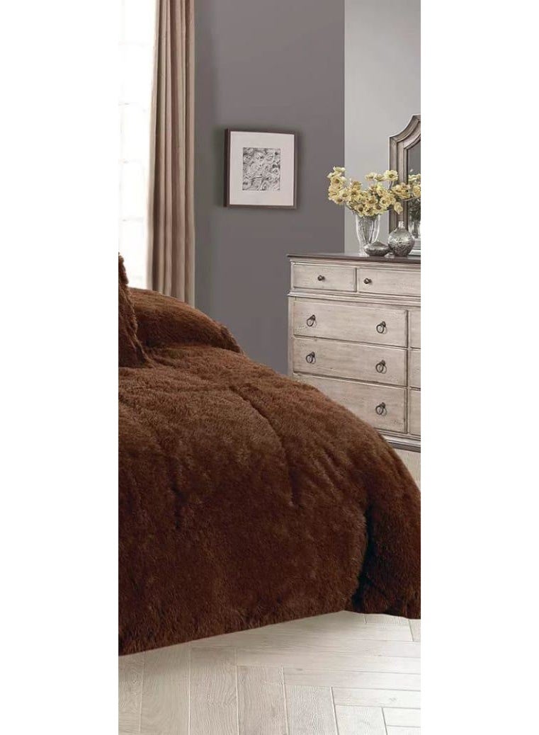 Horse Royal faux fur double bedspread to give you warmth and elegance - Image 4