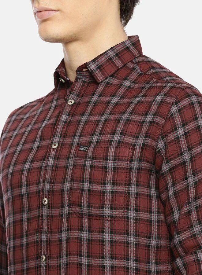 شركة المرآب الهندية Men Slim Fit Checkered Full Sleeves Spread Collar Casual Shirt