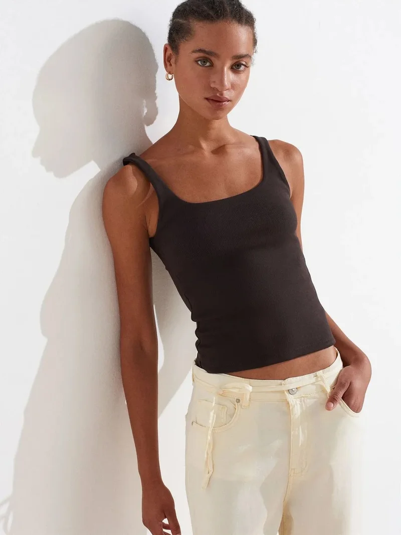 ديلفين Dilvin Ribbed Square-neck Sleeveless Blouse