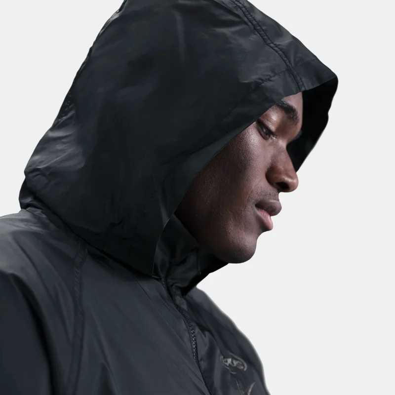 Nike Black Men's Tottenham Hotspur Football Windrunner Anorak Jacket for Men | Best Price UAE