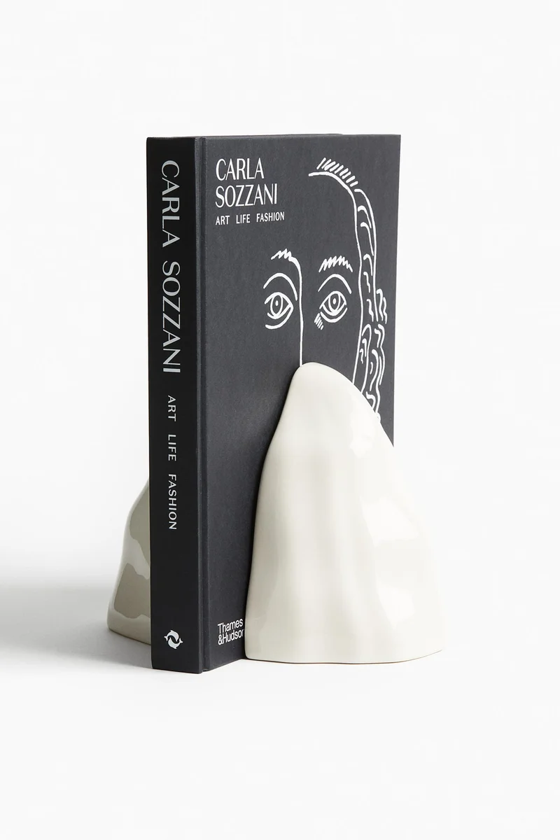 اتش اند ام مسند كتب من الفخار