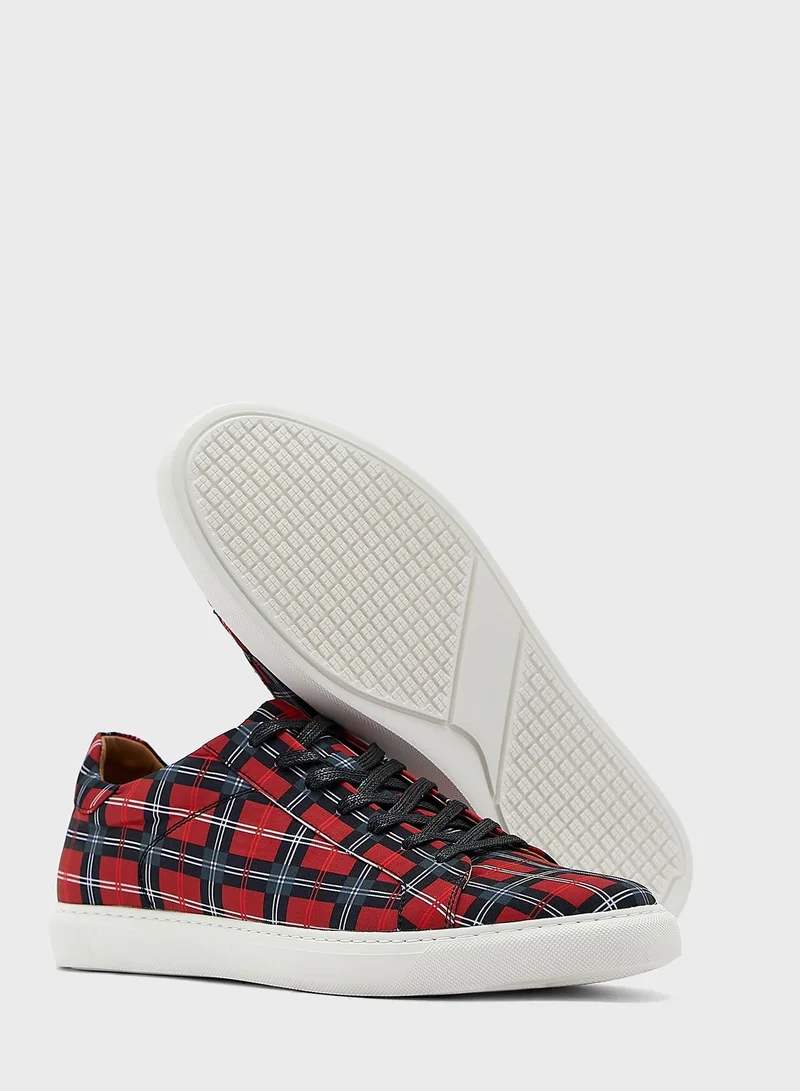 Hoog Checked Sneakers