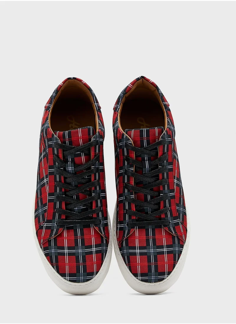 Hoog Checked Sneakers