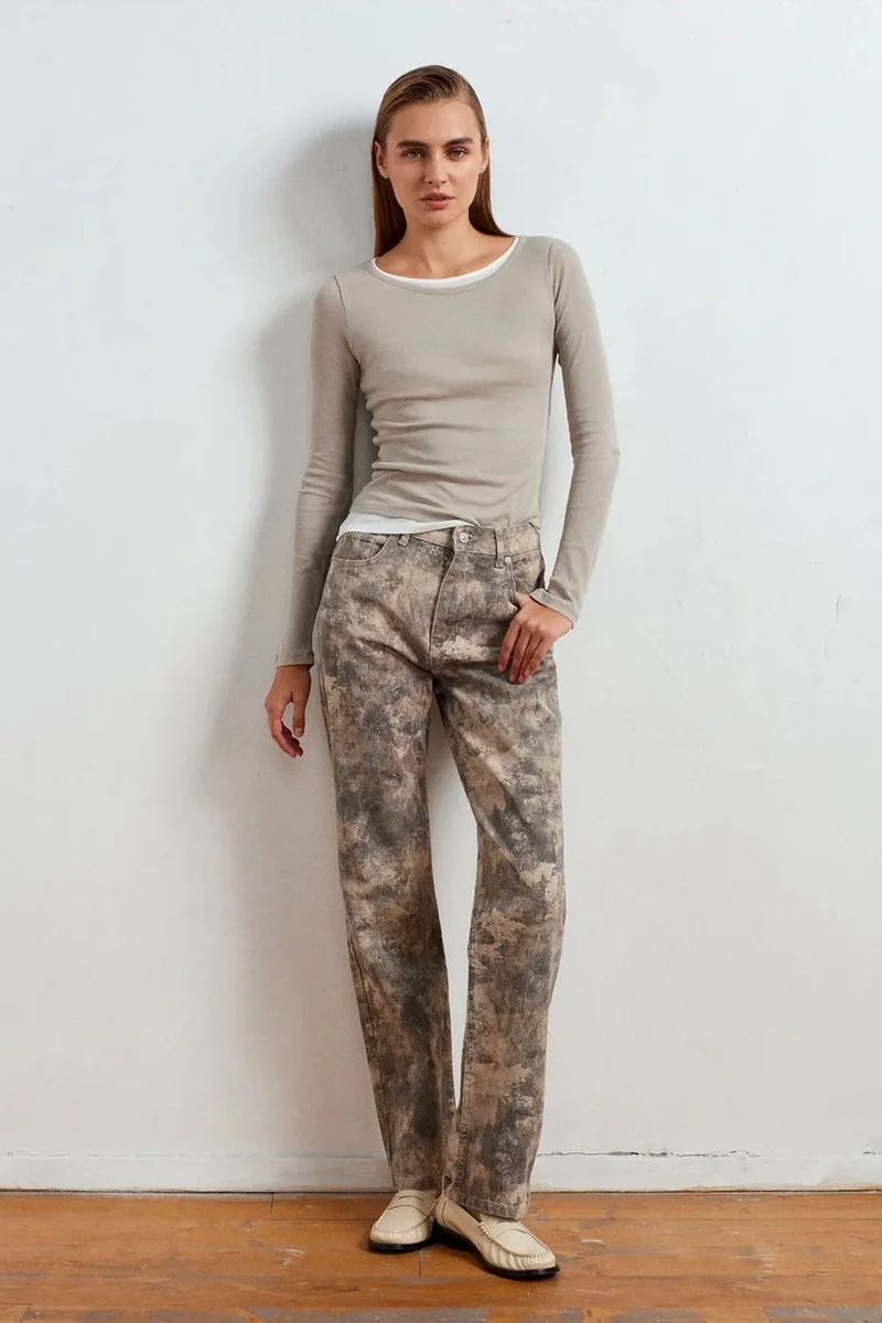 DILVIN Women’s Mid-Waist Straight-Leg Tie-Dye Jeans