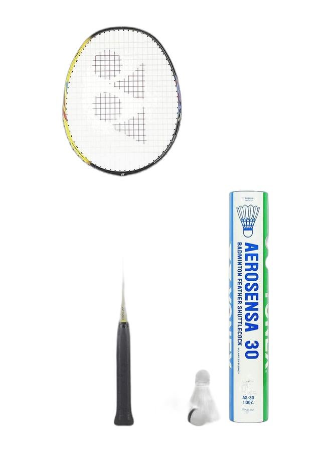 يونيكس باك أستروكس 01 Feel أسود Yellow 4U G4 Racket + إيروسينسا 30 عبوة - Image 1