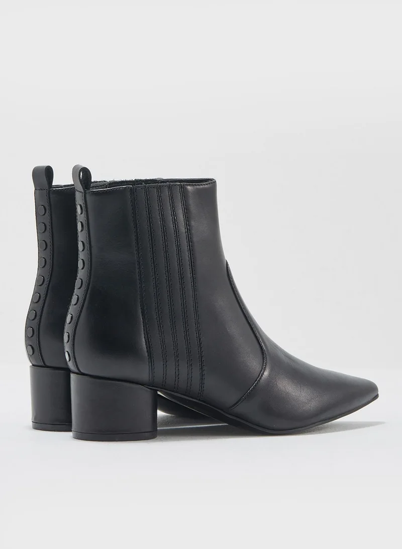 KENDALL + KYLIE Pointy Toe Ankle Boots