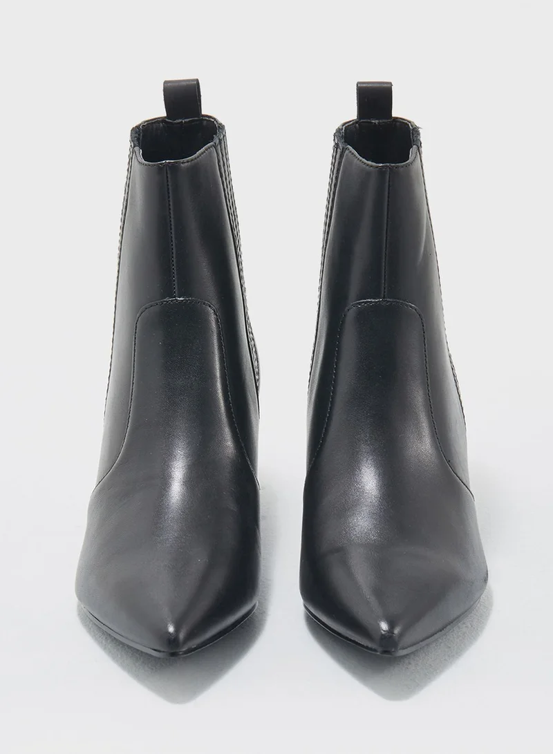 KENDALL + KYLIE Pointy Toe Ankle Boots