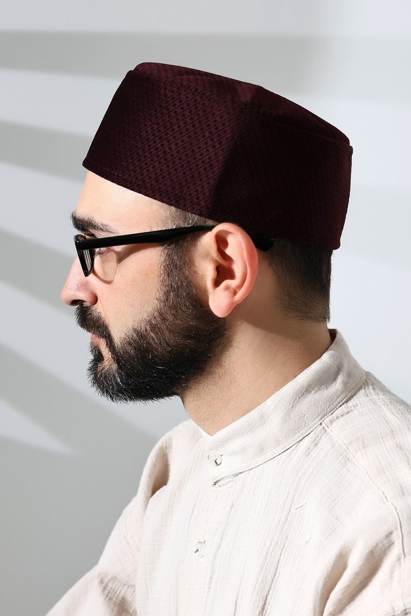 İhvan Ihvan Claret Red Honeycomb Checkered Velvet Molded Prayer Cap  - Image 5