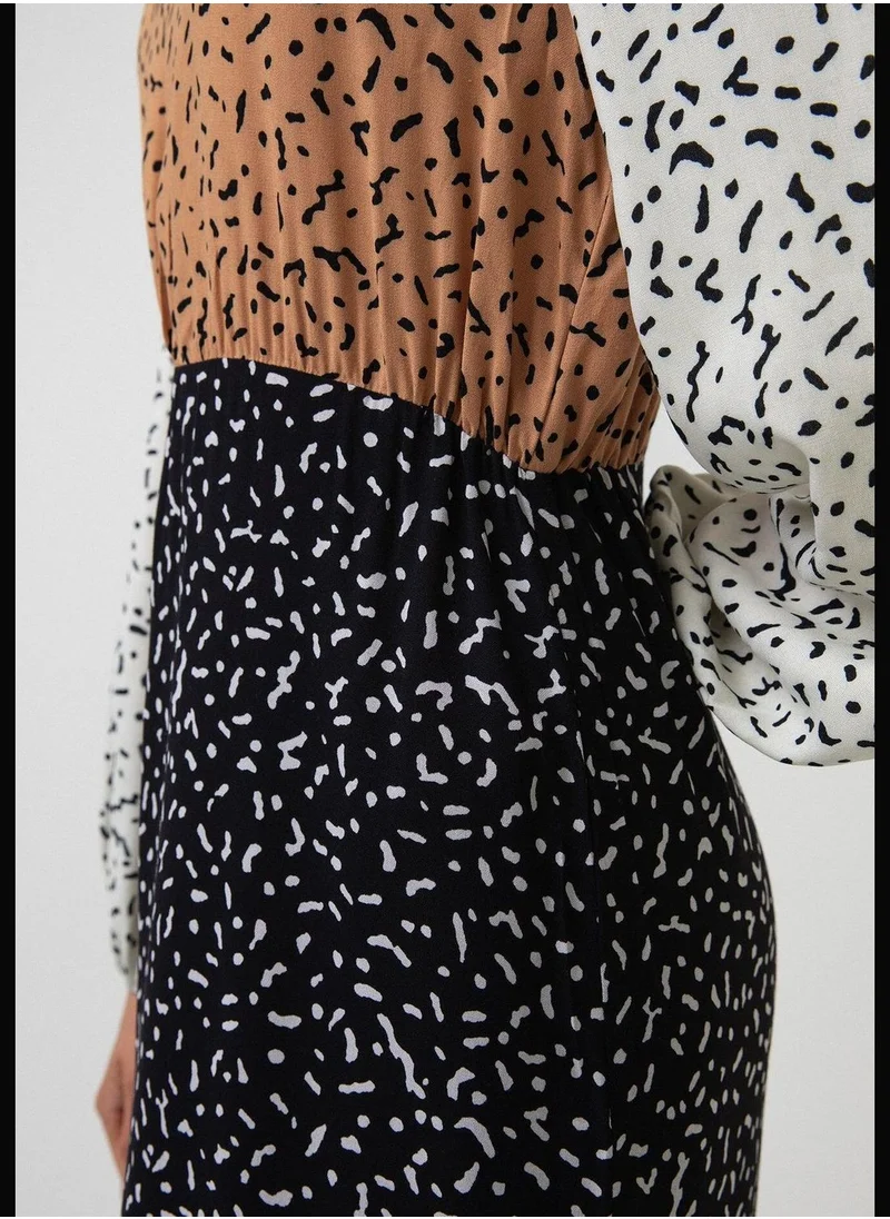 تاتشي MULTICOLORED PATTERNED DRESS