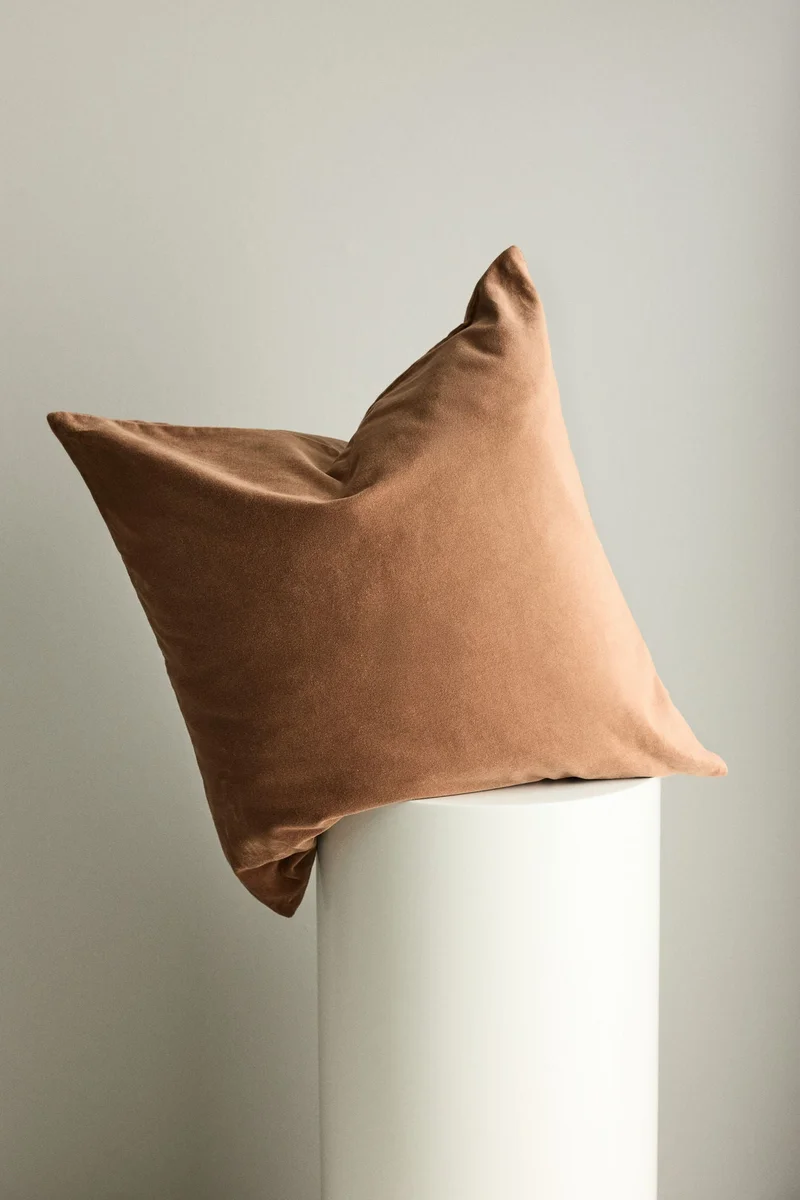 اتش اند ام غطاء وسادة من القطن المخملي