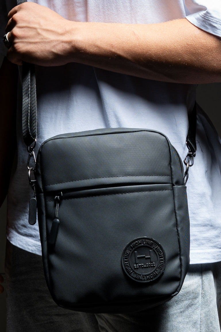 هاي لاين ستور حقيبة بوكا من هايلاين – حقيبة كروس مقاومة للماء – مصنوعة من مايكرو نايلون خفيف الوزن – حقيبة كتف سليب للرجال والنساء – 3 جيوب – حقيبة رياضية، كاجوال، يومية، وسفر - Image 1