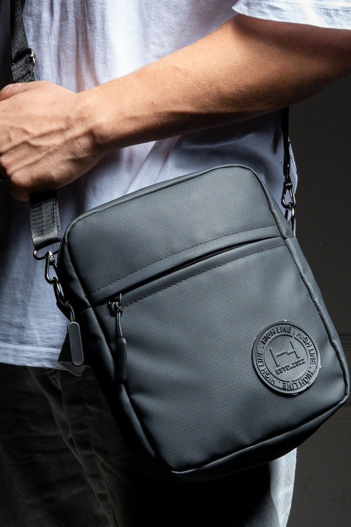 هاي لاين ستور حقيبة بوكا من هايلاين – حقيبة كروس مقاومة للماء – مصنوعة من مايكرو نايلون خفيف الوزن – حقيبة كتف سليب للرجال والنساء – 3 جيوب – حقيبة رياضية، كاجوال، يومية، وسفر - Image 4