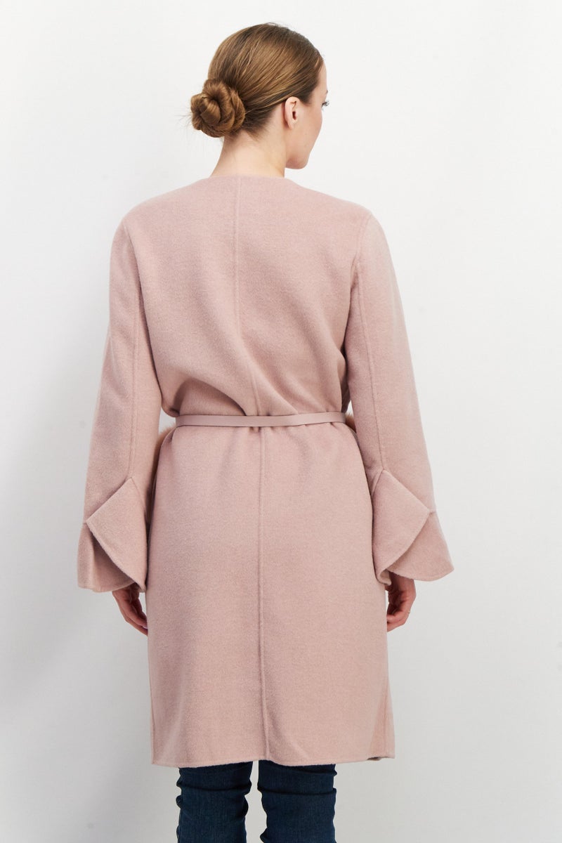 VERO MODA معطف ترينش طويل الأكمام مزين بالفراء للنساء بياقة مشقوقة، وردي - Image 2