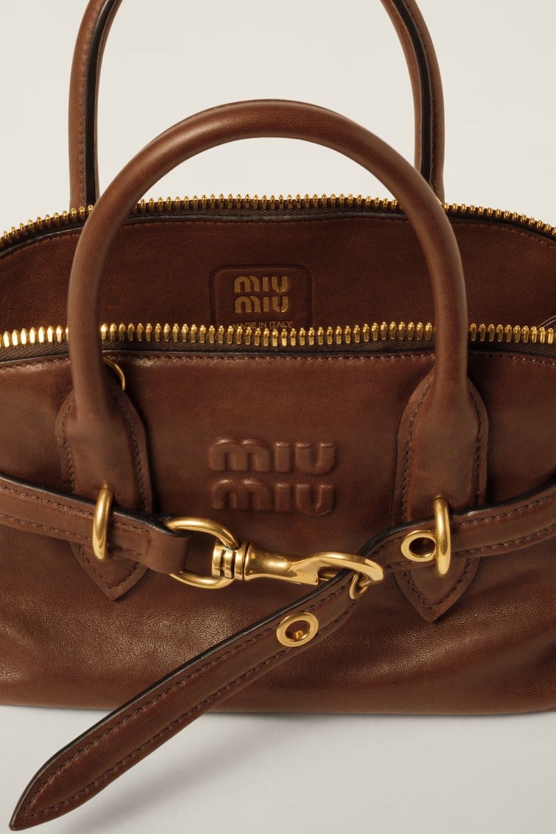 مياو مياو حقيبة يد من جلد نابا مع مقبض علوي من Aventure - Image 4