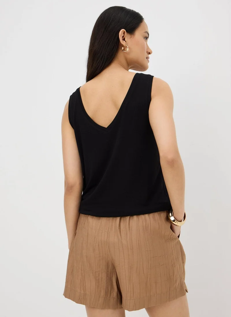 ماتلان Black V-Neck Vest Top