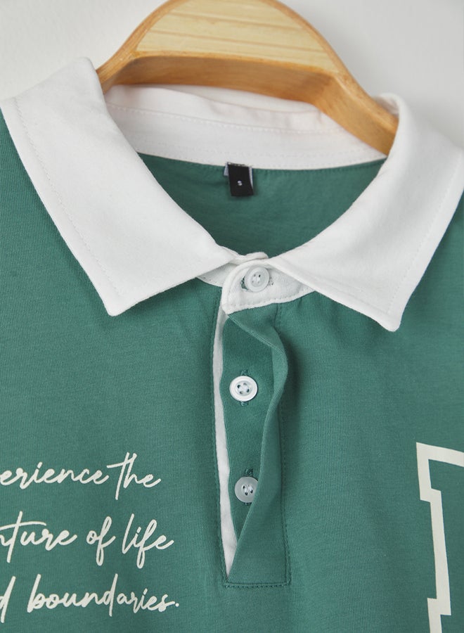 trendyol Green Oversize/Wide Cut Color Block Brooklyn Printed Polo Neck T-shirt - Image 5