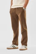 سنيتش Brown