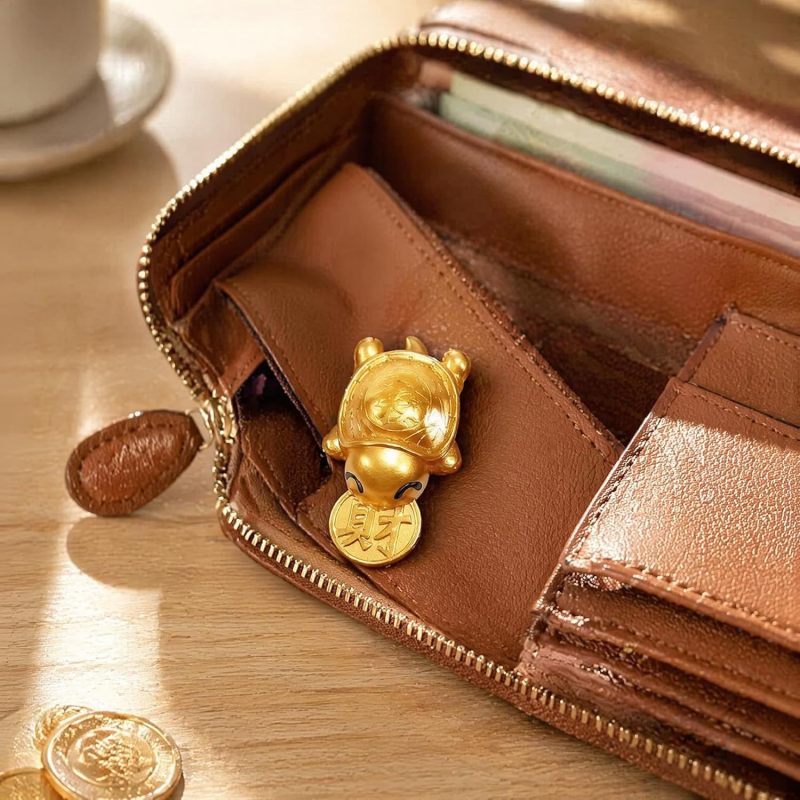 Gold Turtle Charm: 1.57 X 1.18 X 0.59 Inches Zinc Alloy With Electroplated Gold Finish - Intricate Shell Design Coin-Biting Turtle For Wallet Purse Desk Decor & Daily Carry - Image 4