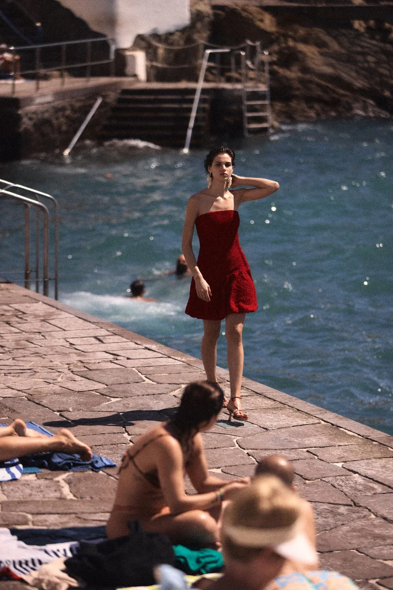 H&M Bubble-hem bandeau dress