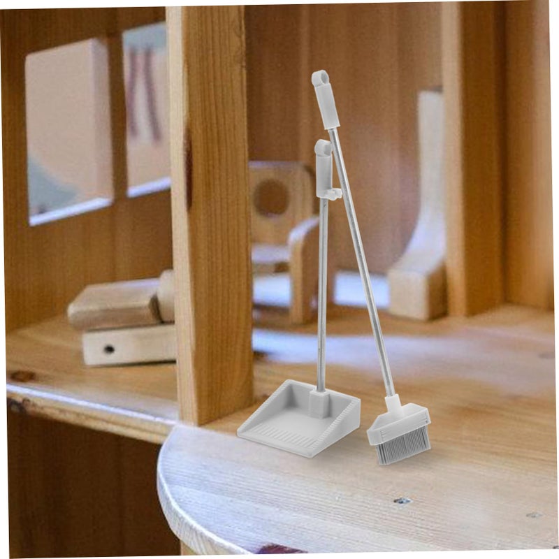Realistic Miniature Broom And Dustpan Set For Dollhouse Decoration And Playhouse Scenarios - Image 5
