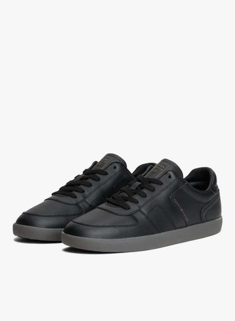 TOMMY HILFIGER TH Tribeca Leather Metallic Logo Trainers - Image 2