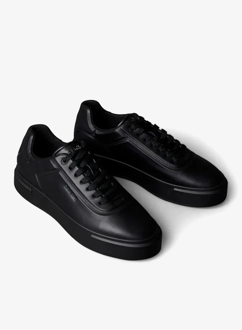 كالفن كلاين سنيكرز بريمير منخفضة