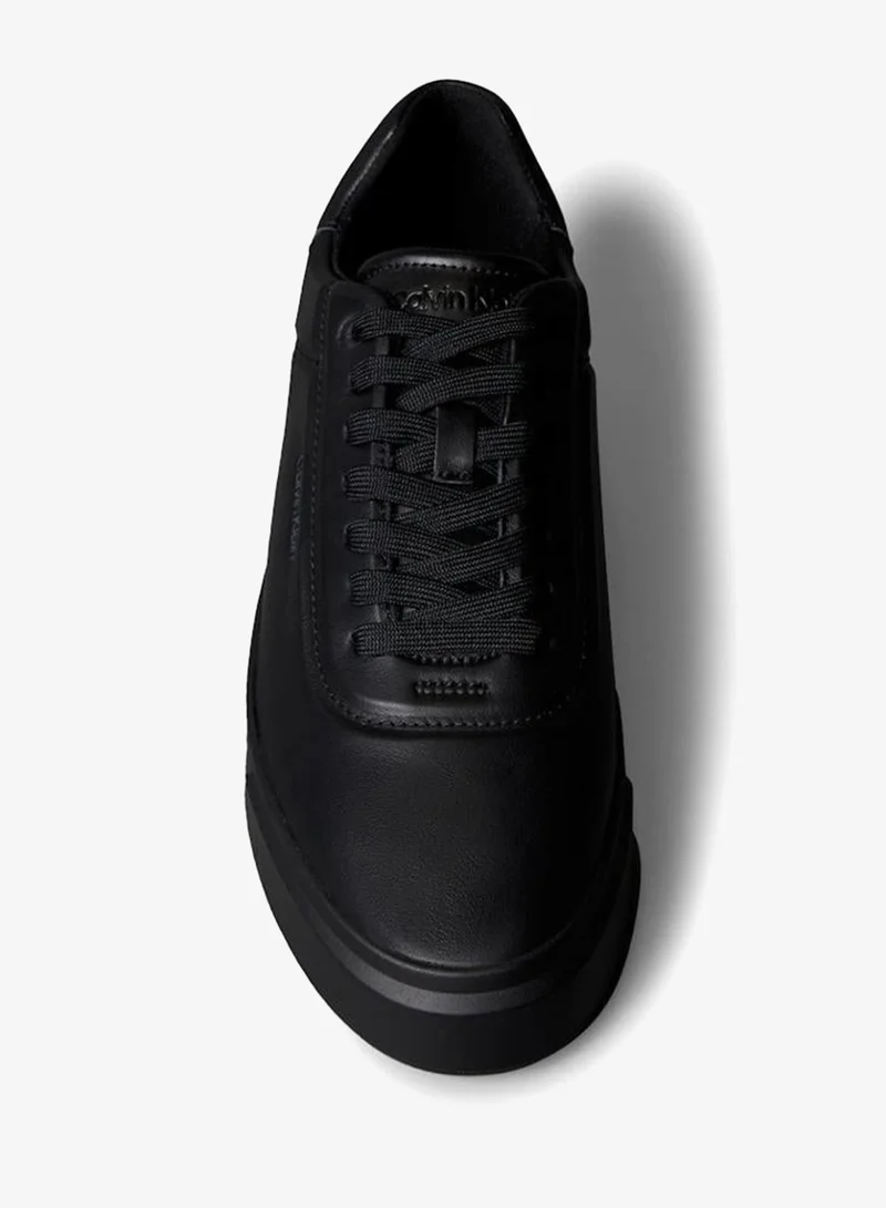 كالفن كلاين سنيكرز بريمير منخفضة