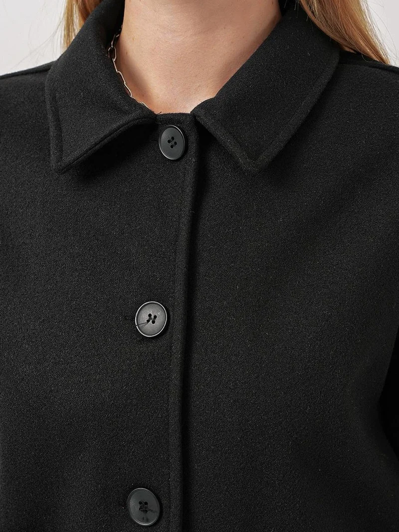 بيغ دارت جاكيت  بأزرار وجيوب