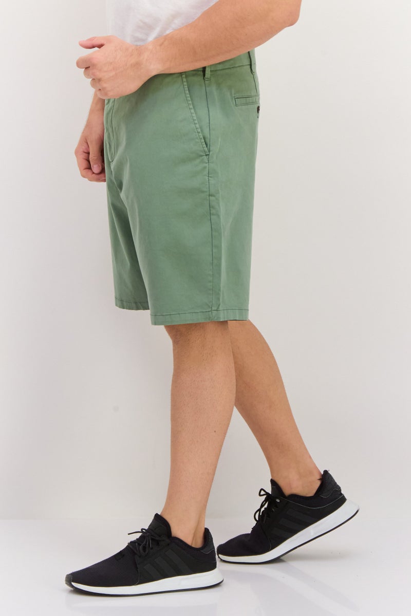 GAP شورتات أساسية بسيطة للرجال بطول 10 إنش، زيتوني - Image 4