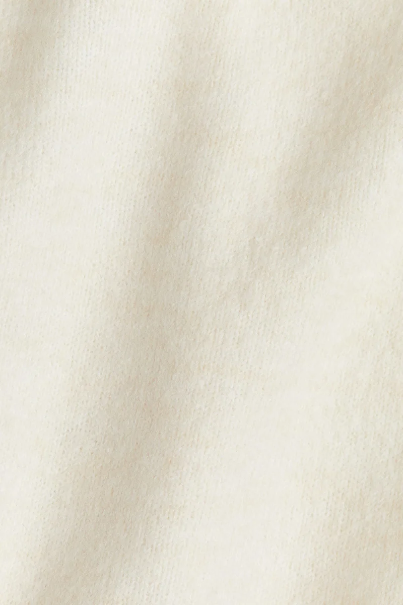 اتش اند ام كارديغان بتصميم ملفوف من تشكيلة ماما