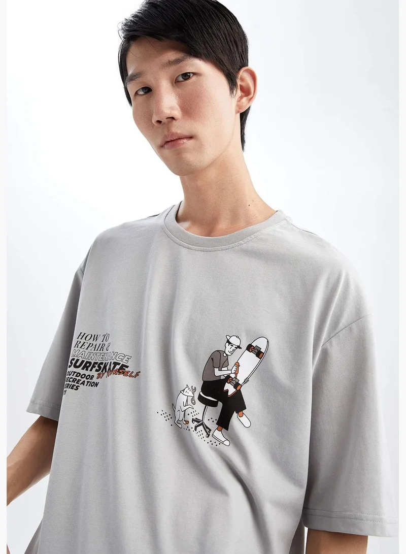 ديفاكتو Man Oversize Fit Crew Neck Short Sleeve Knitted T-Shirt